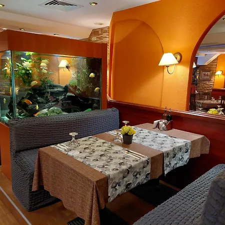 Hotel Eleganza Family - Free Parking Sofia