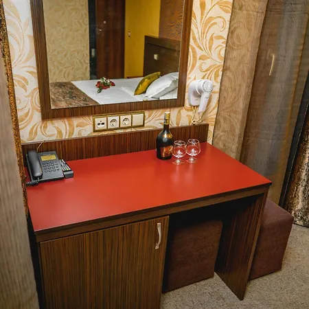 Hotel Eleganza Family - Free Parking Sofia