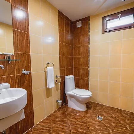 Hotel Eleganza Family - Free Parking 2*